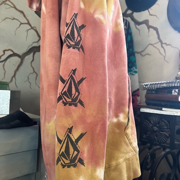 VOLCOM TIE DYE Hoodie - Picture 8 of 16